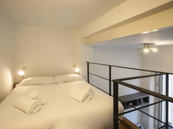 San Leandro De Sevilla Oasis En El Centro Seville
