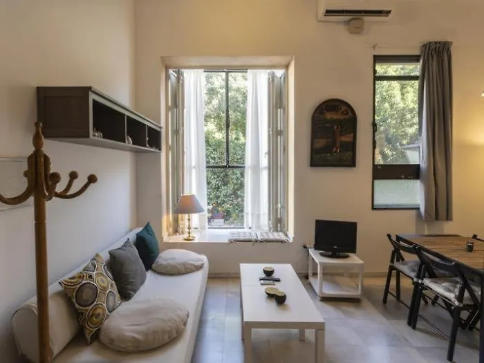 Apartment San Leandro De Sevilla Oasis En El Centro Spain